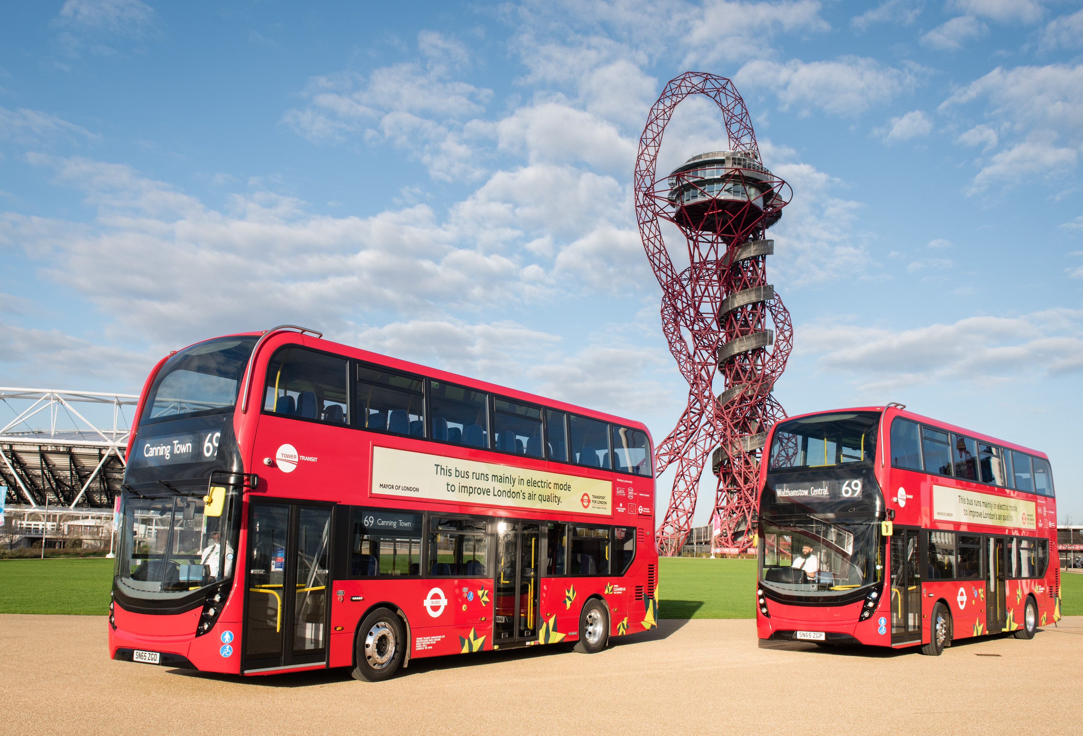 This bus. Электроавтобусы Лондон. Автобус двухэтажный. Даблдекер. Двухэтажные автобусы в Европе.